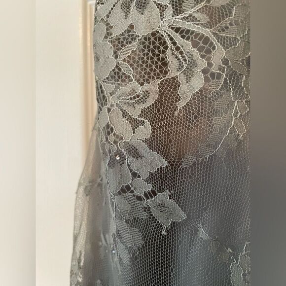 La Femme Platinum Colored Gown Size 16 - Picture 13 of 14